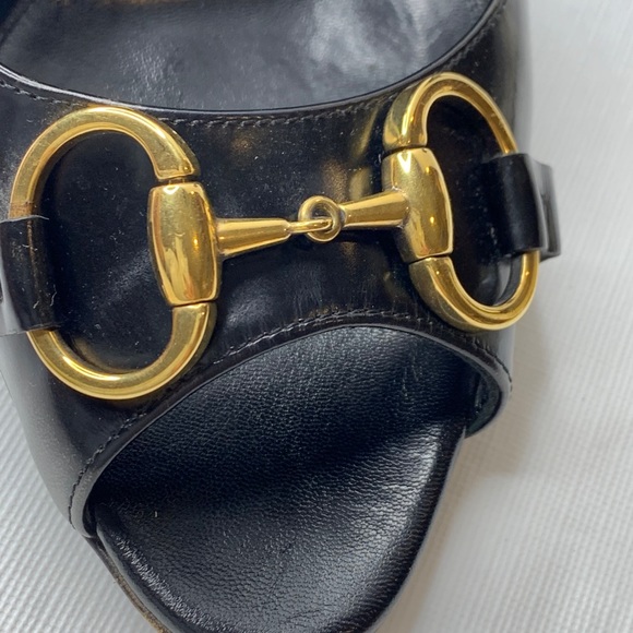 Gucci patent distressed horsebit peep toe pumps 9 - Picture 3 of 9